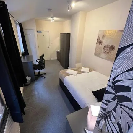 Long En-suite 3*